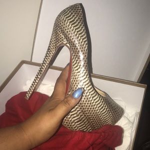 I love these ! But do not fit !!!